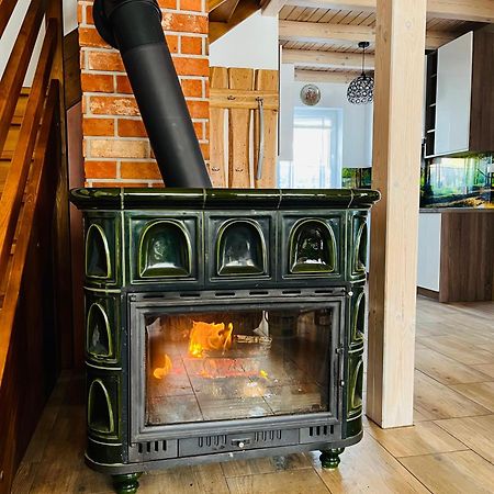 Vila Domek Letniskowy Nad Stawem Lipusz Exteriér fotografie