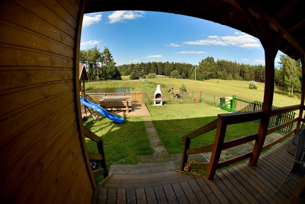 Vila Domek Letniskowy Nad Stawem Lipusz Exteriér fotografie