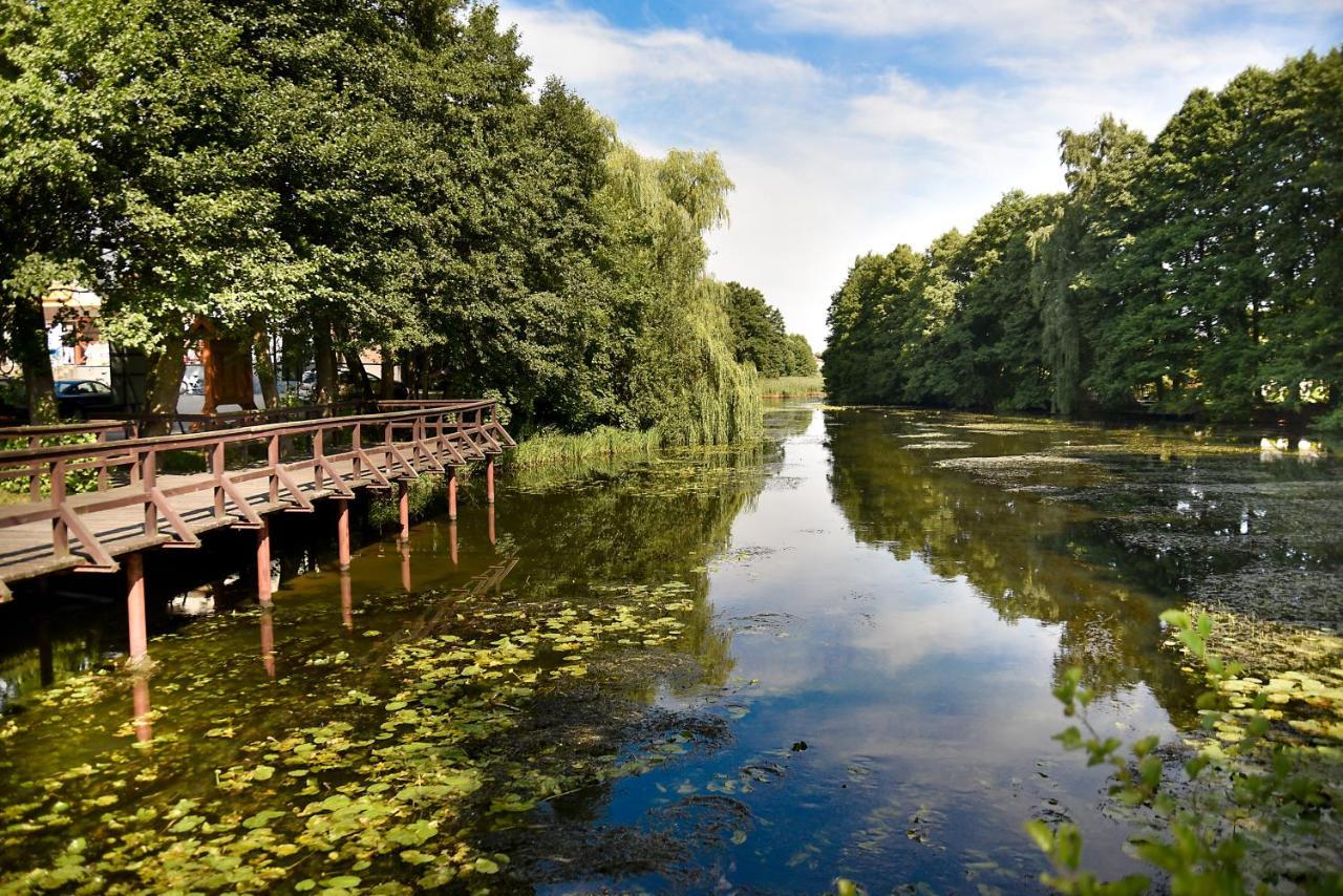 Vila Domek Letniskowy Nad Stawem Lipusz Exteriér fotografie