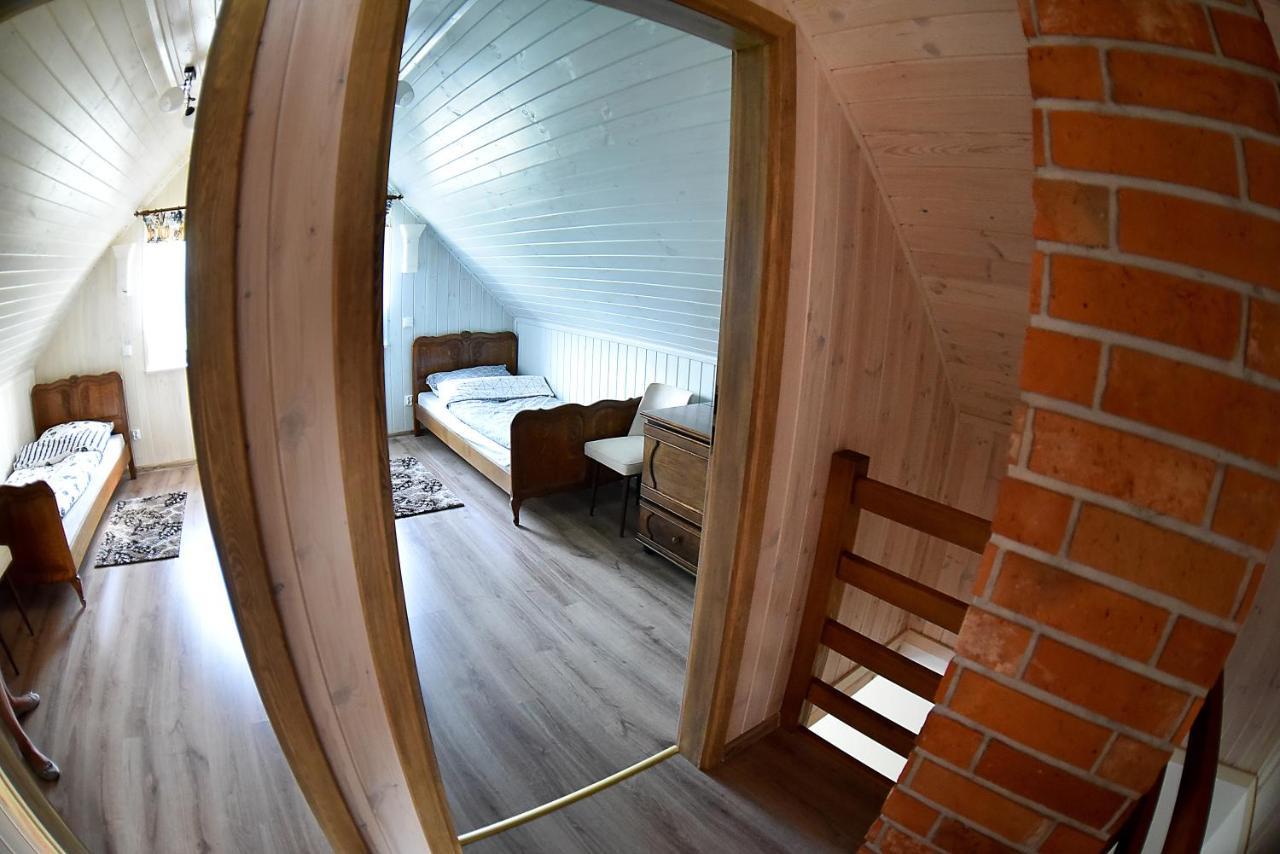 Vila Domek Letniskowy Nad Stawem Lipusz Exteriér fotografie